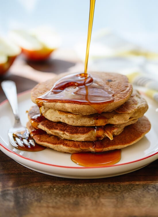 Fluffy and healthy apple oatmeal pancakes! You can whip these up in your blender in no time. cookieandkate.com