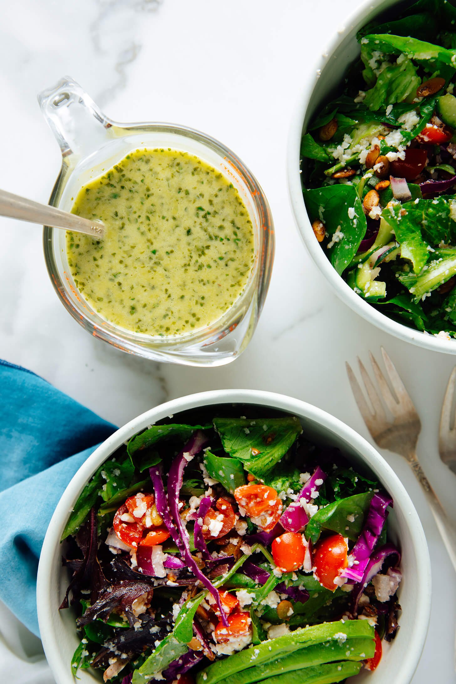 cilantro lime dressing near salad